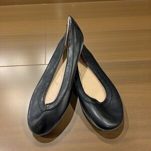 Classic Black Ballet Flats 🖤✨